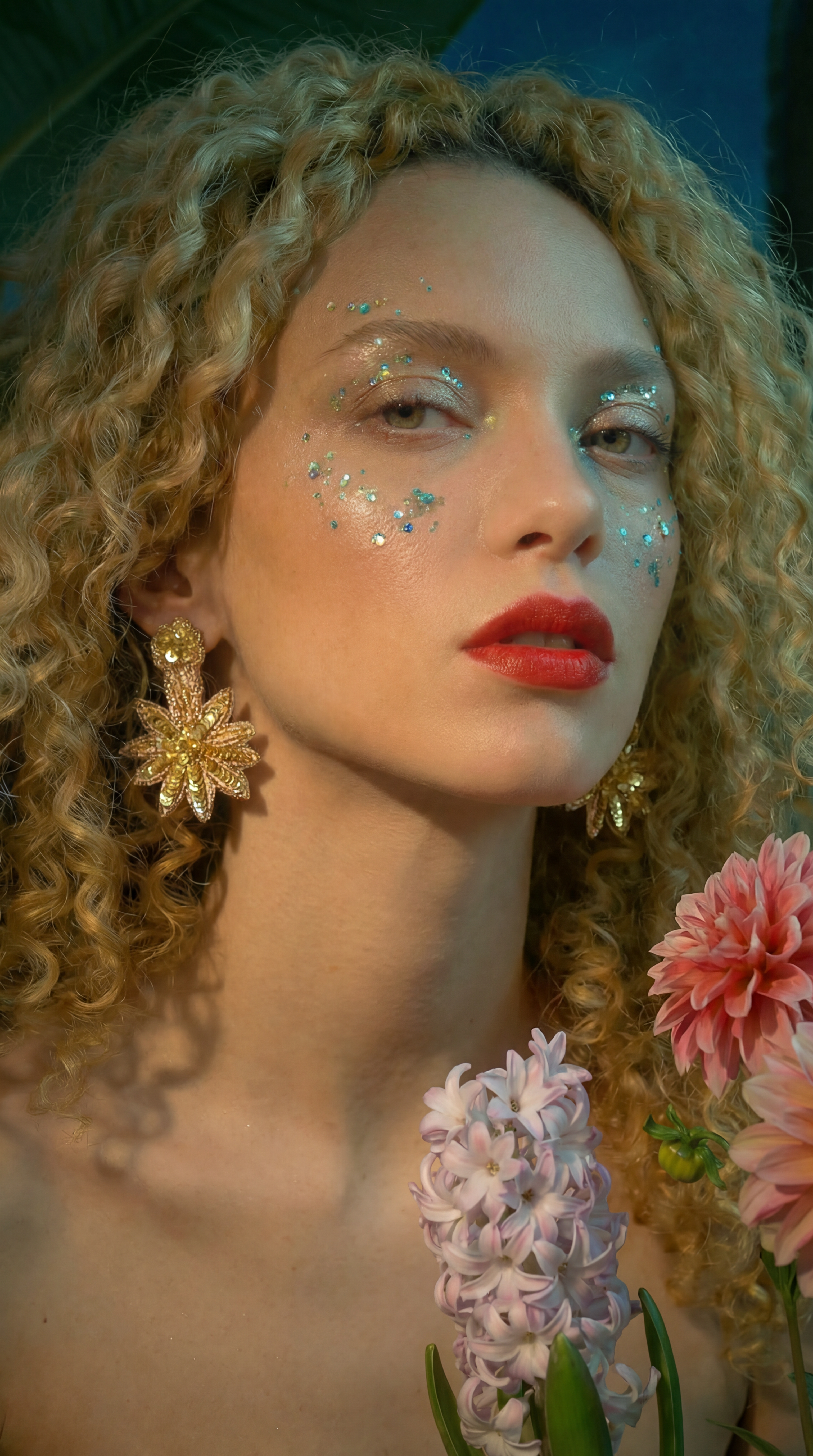 Golden_Palm_Earrings