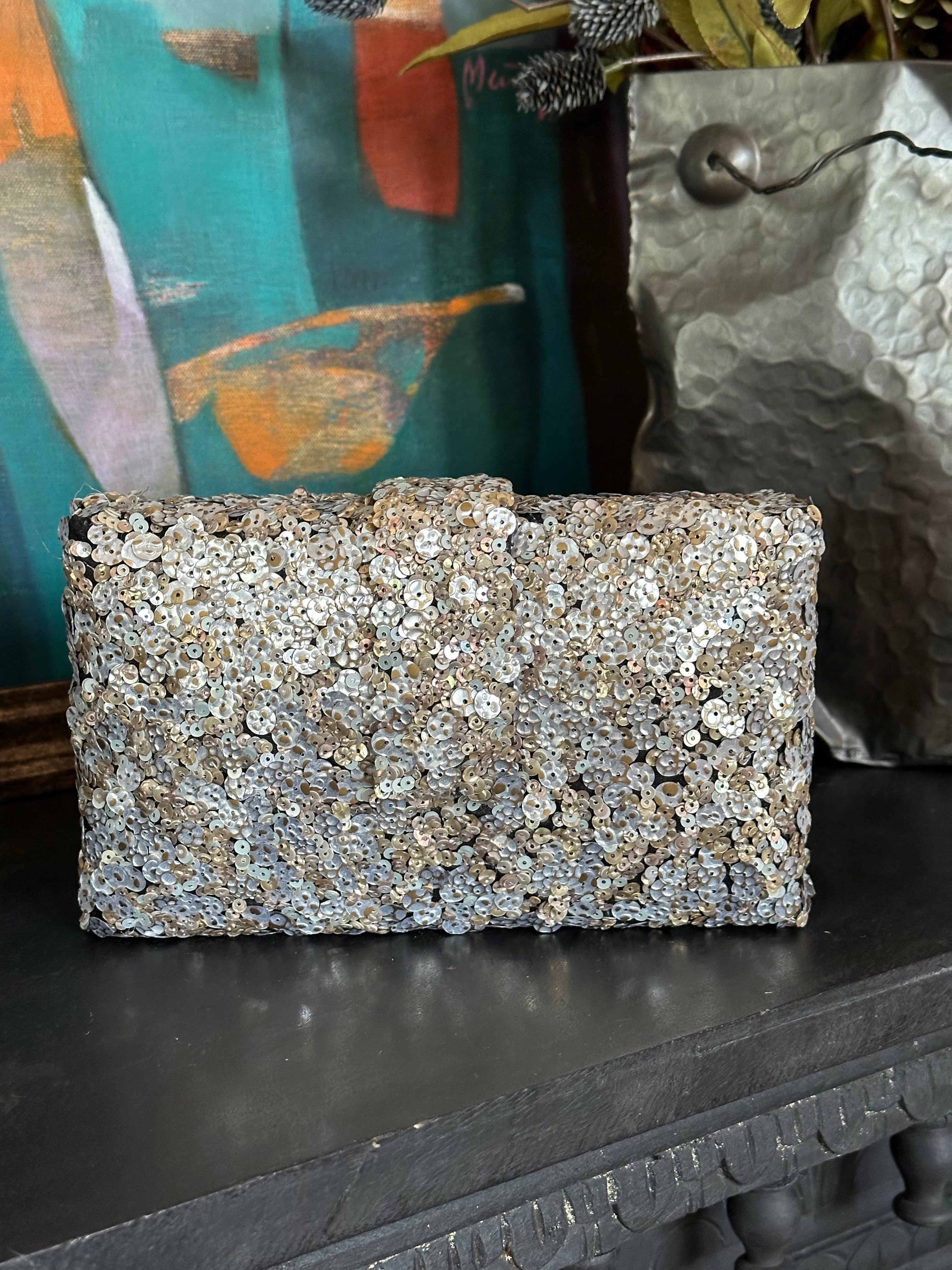 Myra Kitsch Clutch Sample - Warehouse Sale