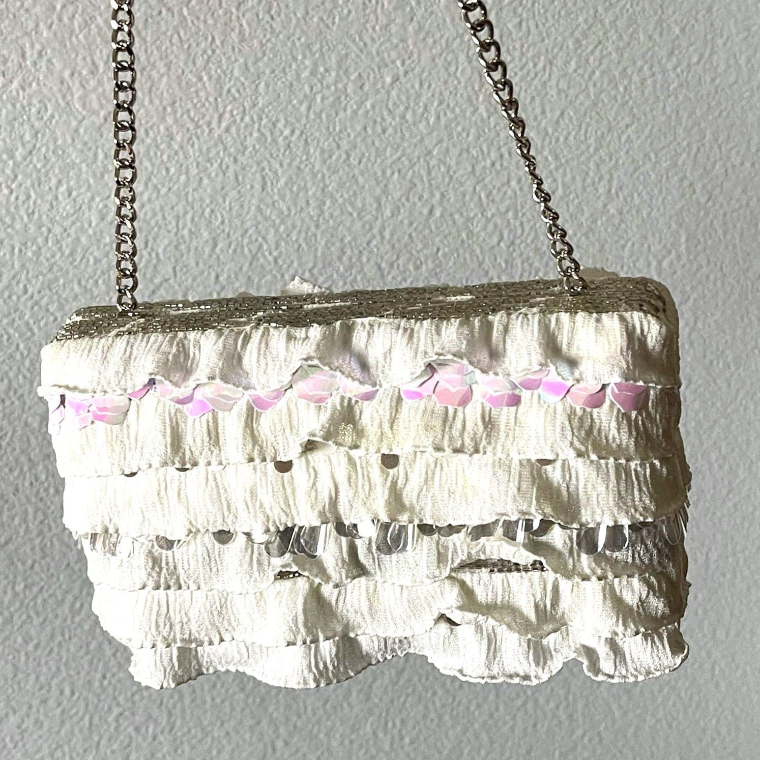 White Clutch Sample